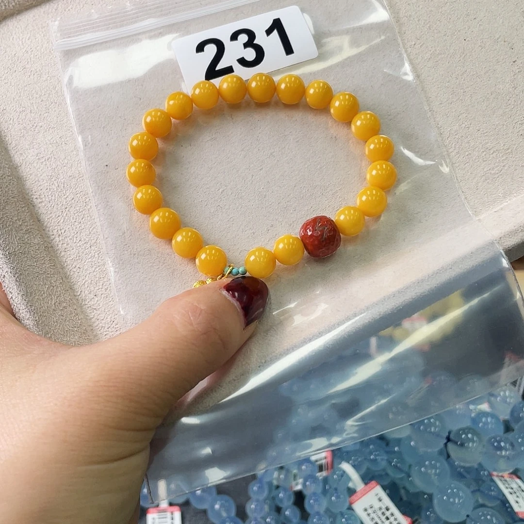 筱***颖蜜蜡未镶嵌手串手串231。