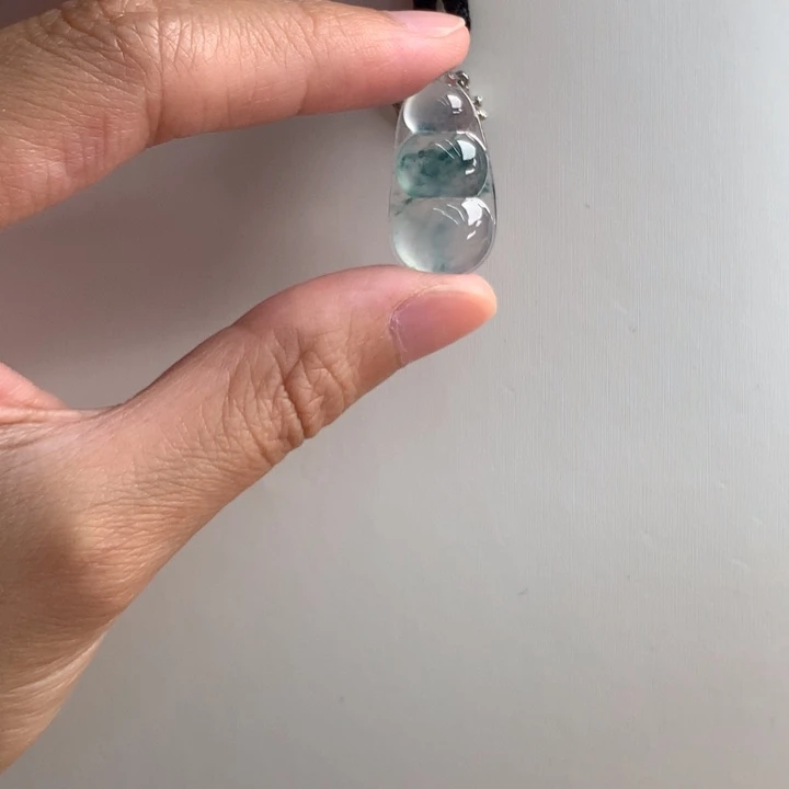 颈饰未镶嵌翡翠….