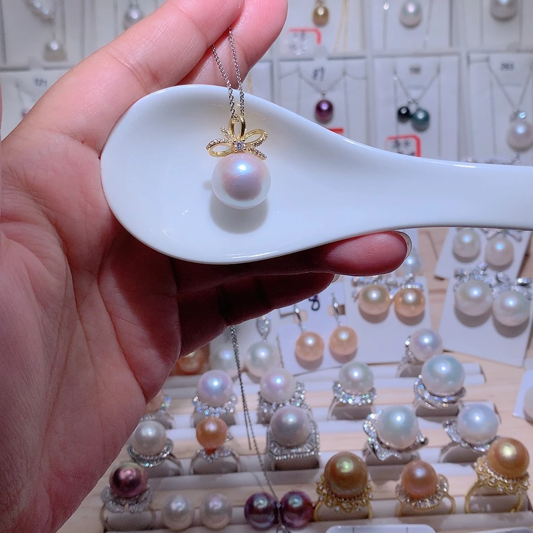 淡水珍珠吊坠(赠链)未镶嵌CC14.6mm