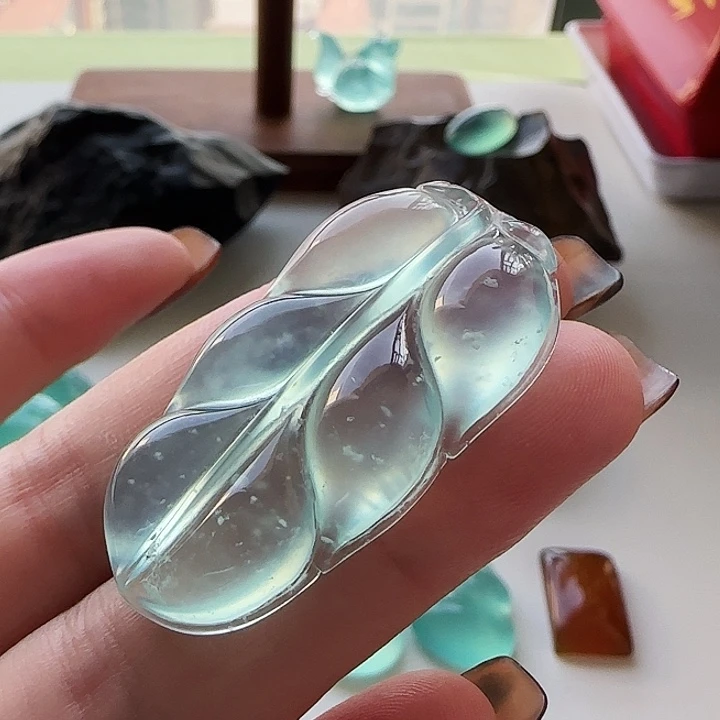 岫玉未镶嵌吊坠(不含链)