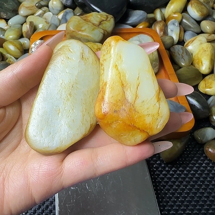 保***气未镶嵌和田玉（糖玉）挂件