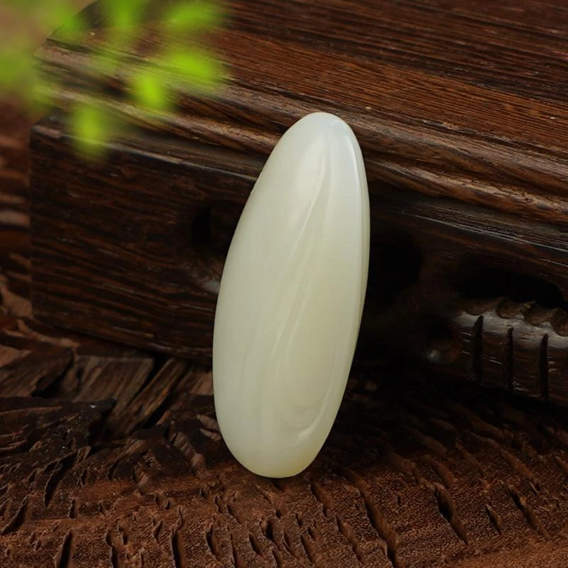 【香掌柜】和田玉米达吊坠（发一件）