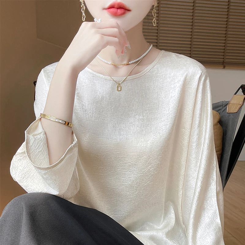 【现货宠粉】新款圆领长袖亲肤纯色轻奢垂感显瘦百搭气质时尚打底衫