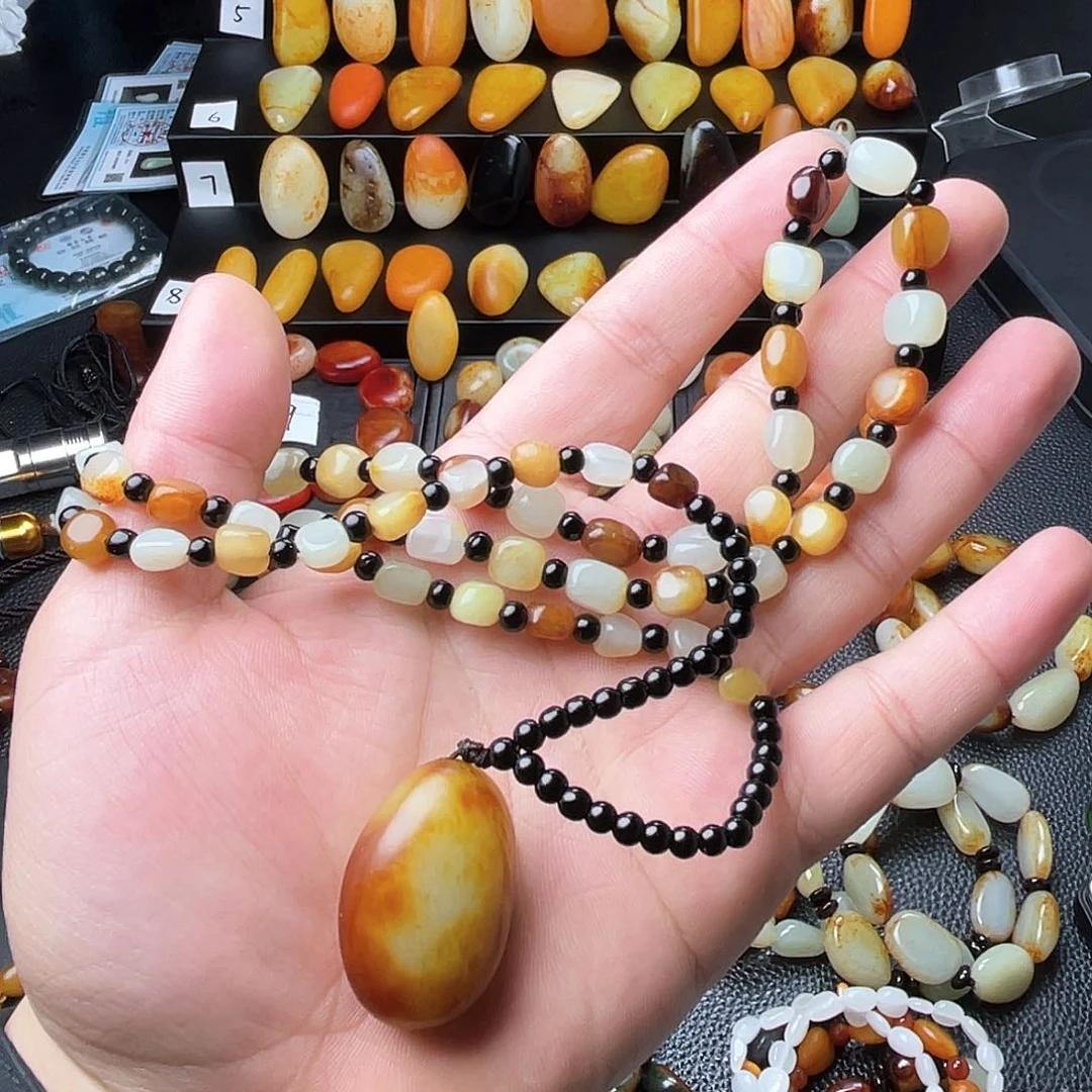 和田玉吊坠(赠链)未镶嵌