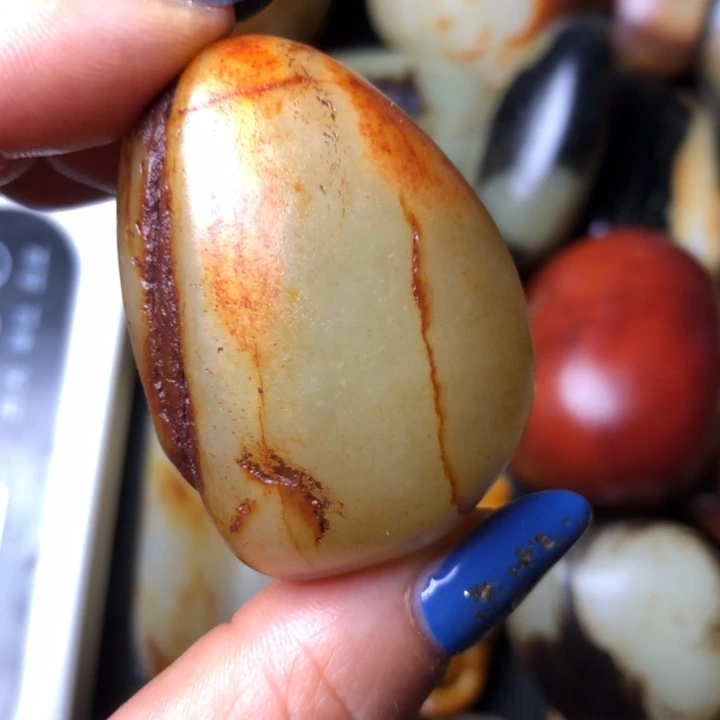 和田玉未镶嵌珠宝奇石