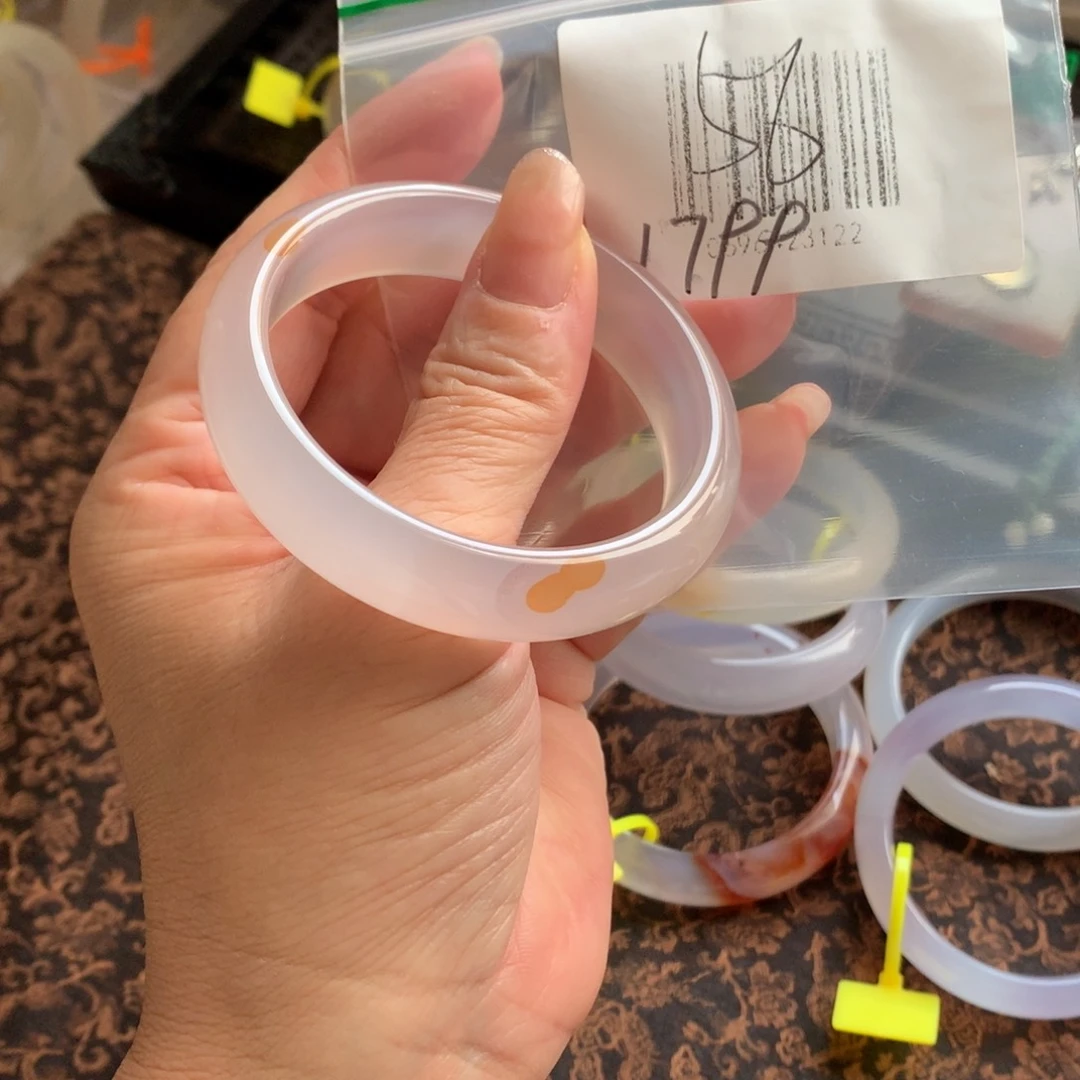 手镯玛瑙/玉髓未镶嵌56