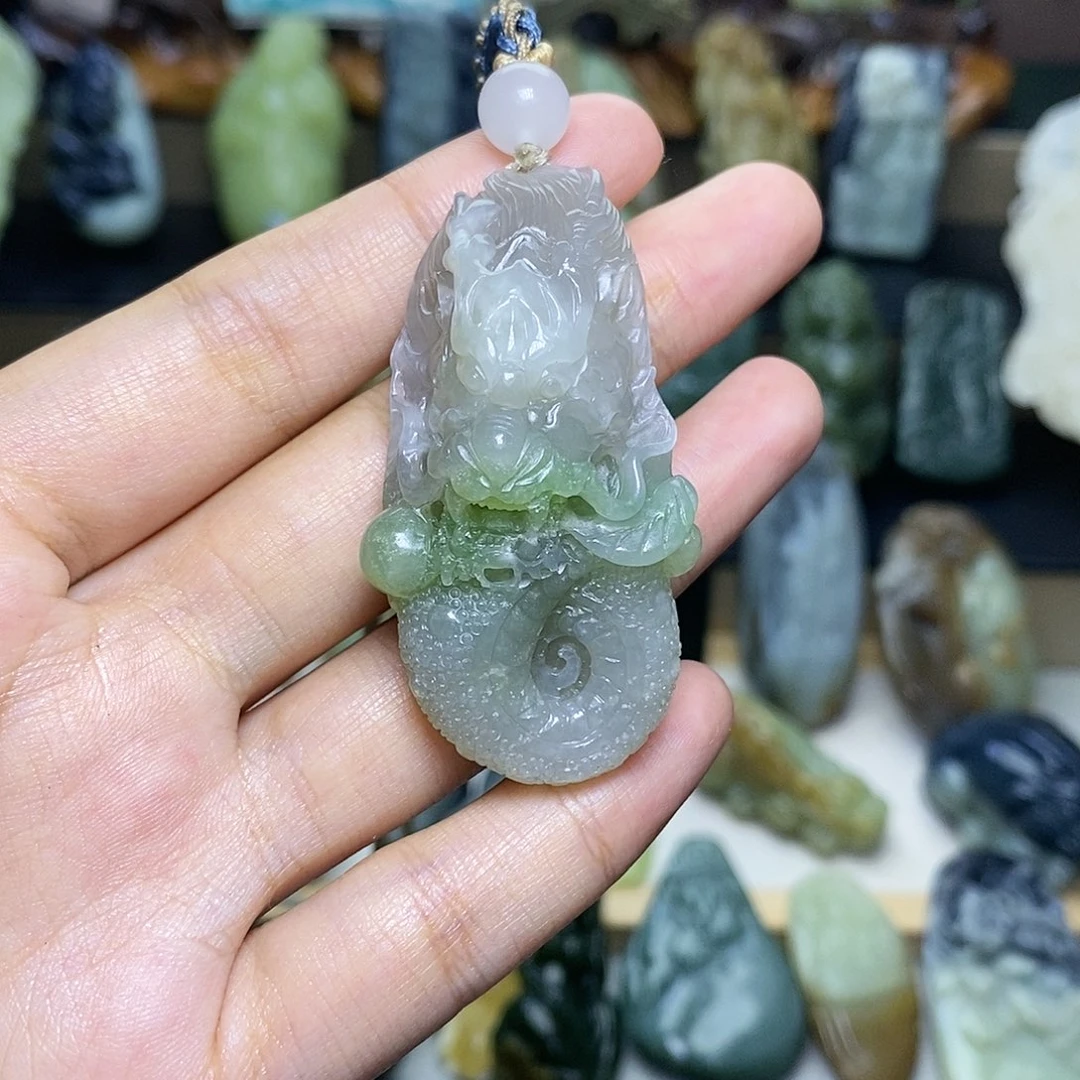 【闪购商品】颈饰未镶嵌和田玉赵*刀