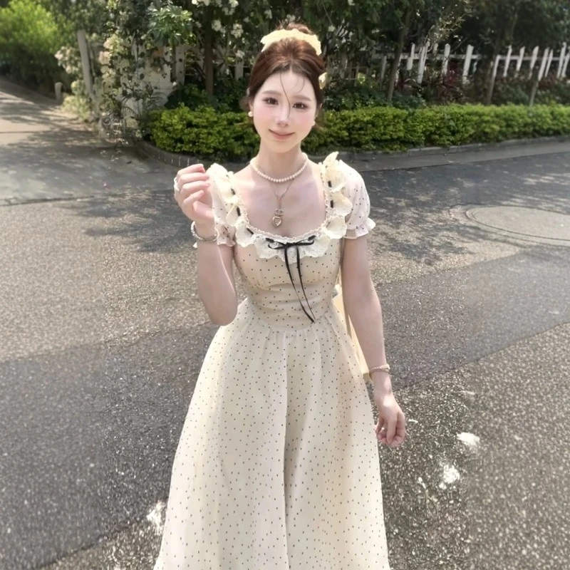 法式甜美温柔风波点蛋糕蓬蓬长裙女夏季新款超好看收腰显瘦连衣裙