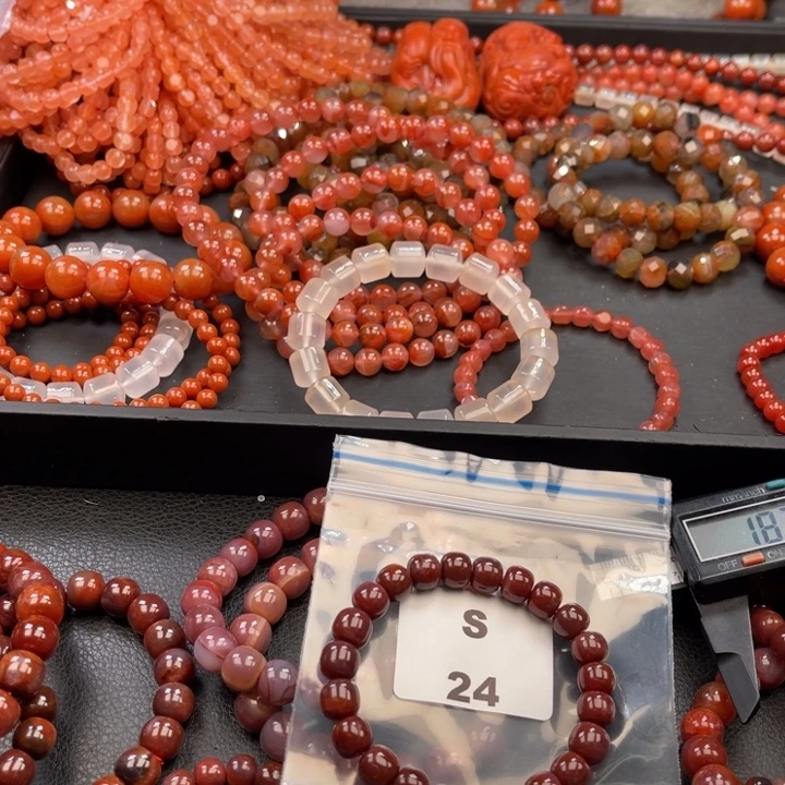 南红玛瑙未镶嵌多样性发货默认微瑕9mm