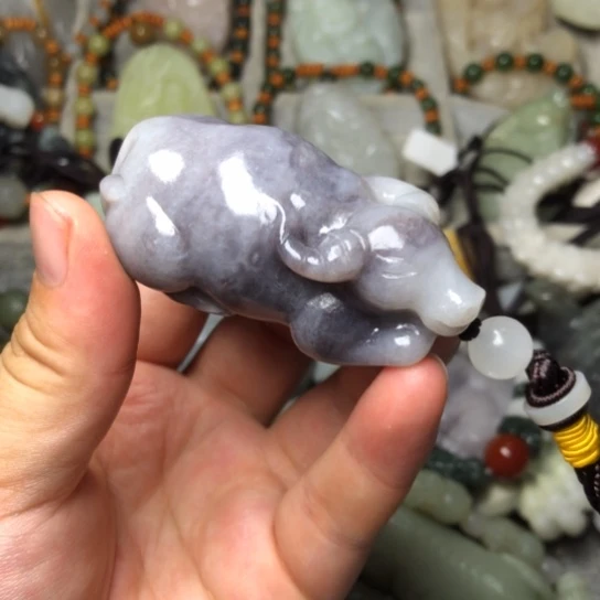 和田玉未镶嵌把件