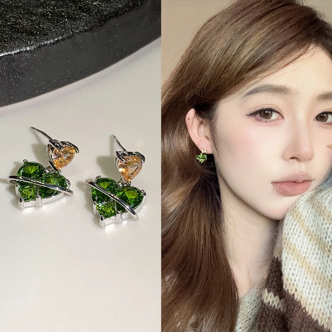 oushipei/欧诗佩 铜合金合成锆石耳饰 精致绿色爱心耳环镶钻耳钉