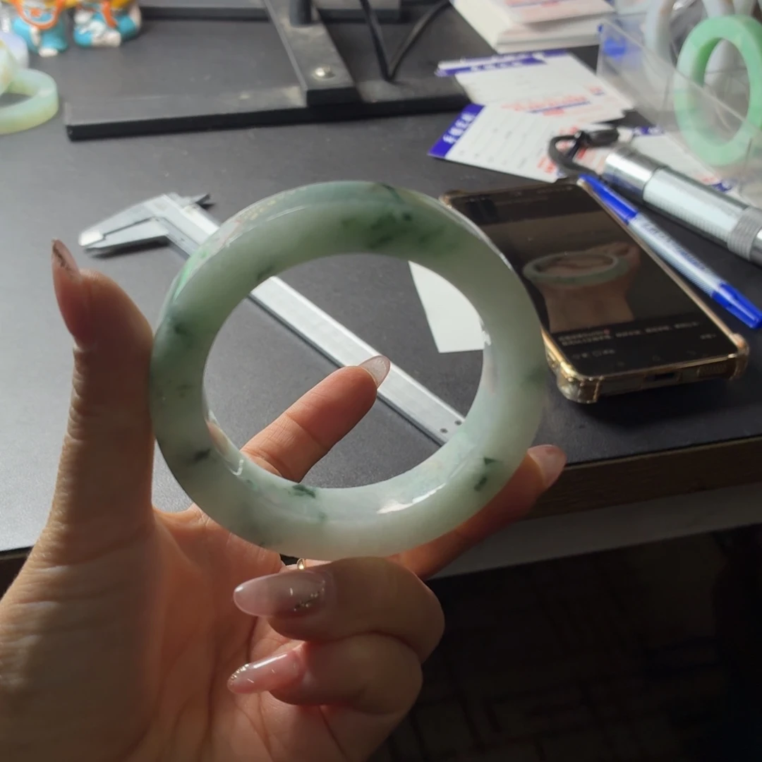 换***换定制翡翠未镶嵌翡翠手镯