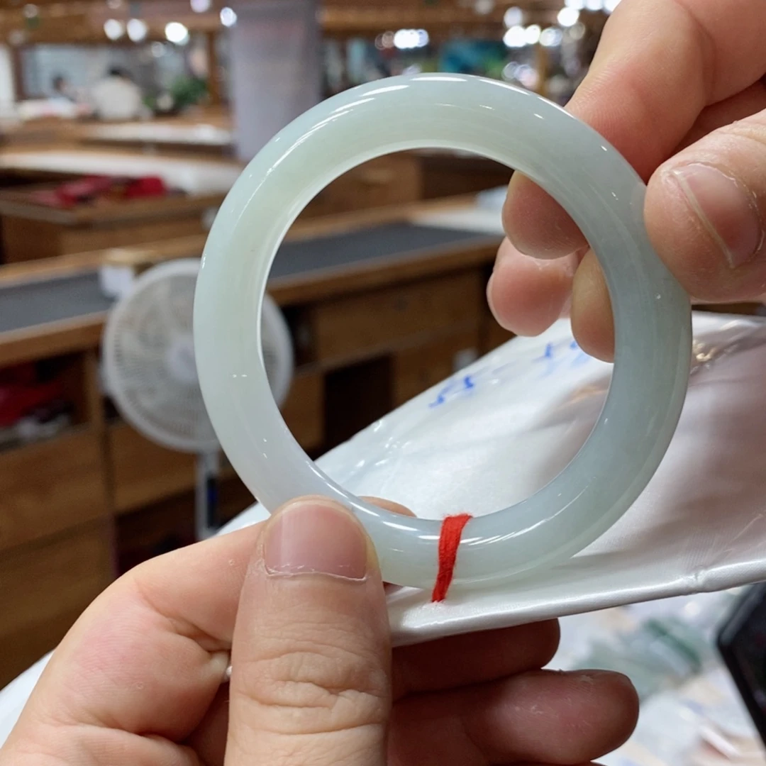 未镶嵌手镯翡翠翡翠