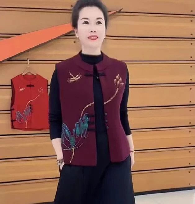 2025春季宽松盘扣马甲中老年妈妈开衫上衣