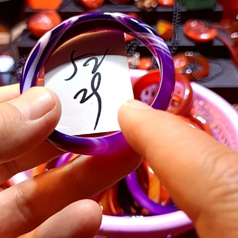 玛瑙/玉髓手镯未镶嵌