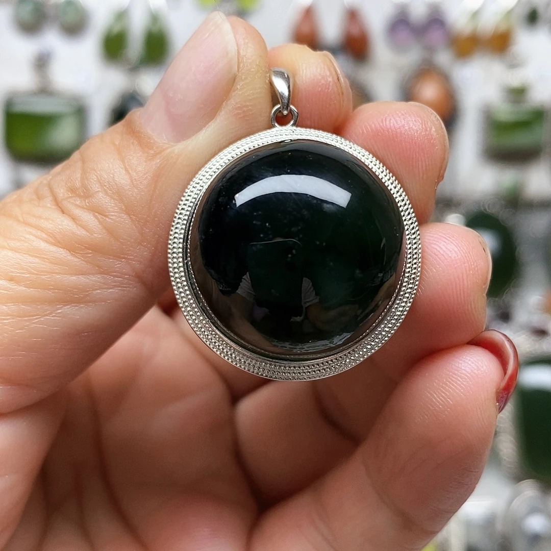 蛇纹石玉银S925镶嵌吊坠