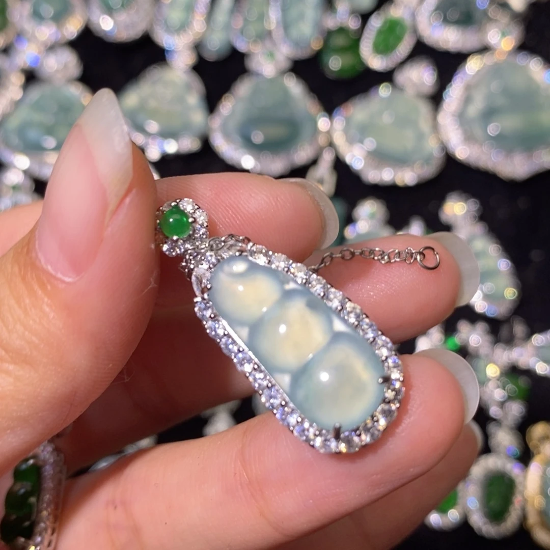 翡翠未镶嵌颈饰天然