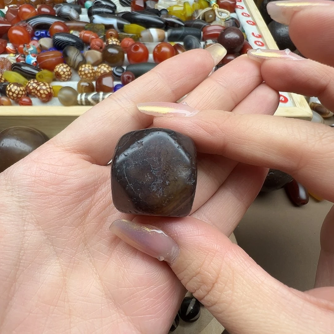 玛瑙/玉髓未镶嵌珠宝半成品