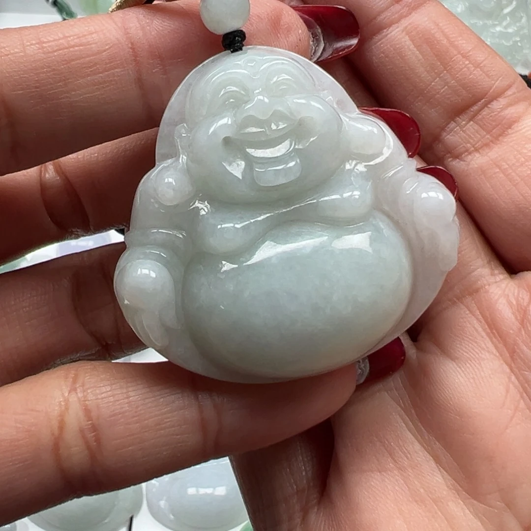 翡翠颈饰未镶嵌43×45×12.3