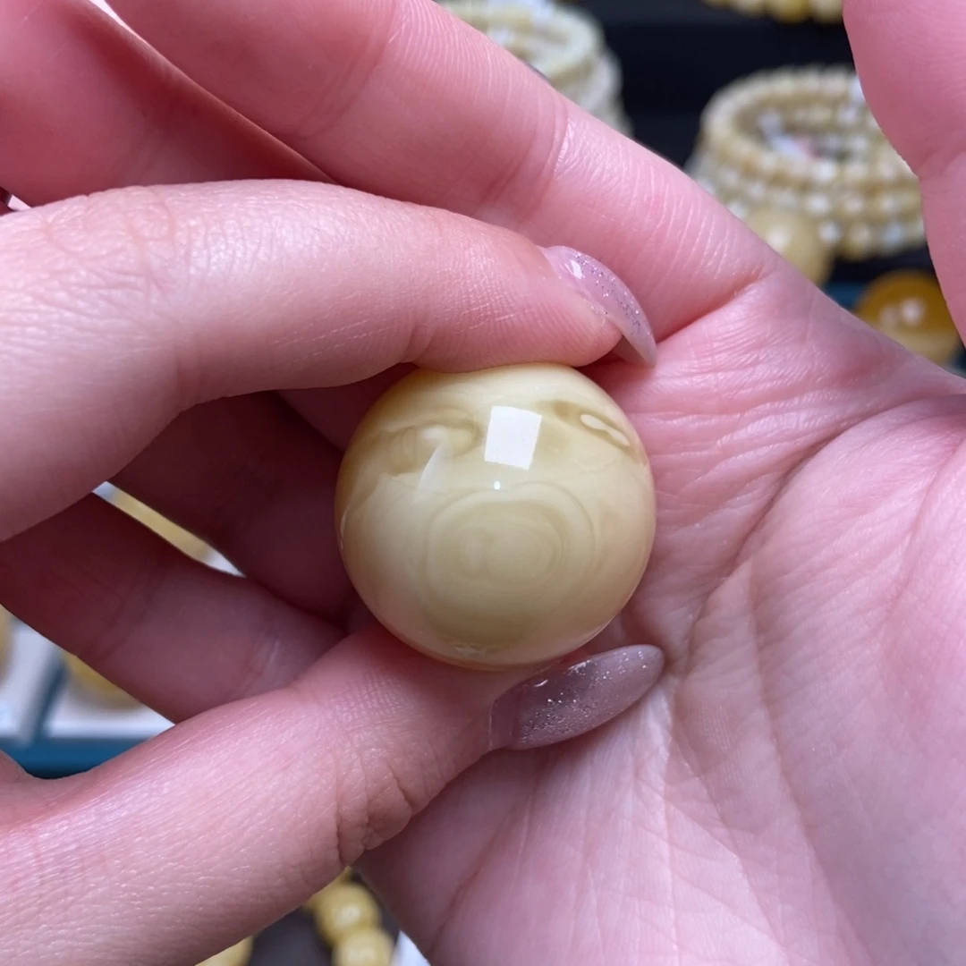 蜜蜡未镶嵌珠宝奇石卡27.5