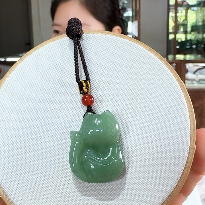 水***渟密玉（石英质玉）吊坠未镶嵌