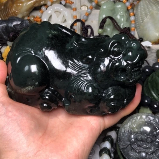 打***强未镶嵌和田玉把件总价238