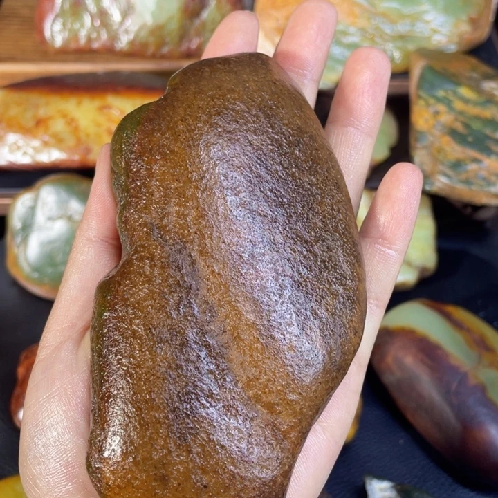 冷***计未镶嵌和田玉（糖玉）珠宝半成品