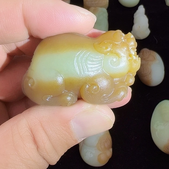 和田玉（糖玉）未镶嵌吊坠(不含链)