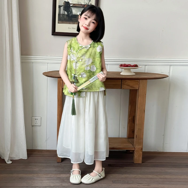 女童新中式套装2025夏季新款儿童洋气时髦背心短裤国潮花朵两件套