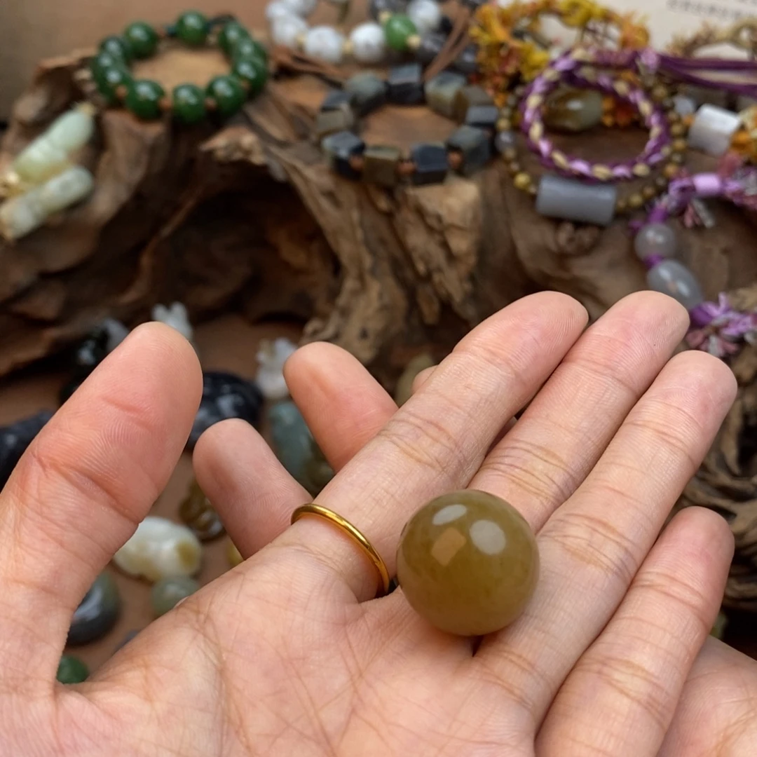 ****ɞ颈饰未镶嵌和田玉（糖玉）