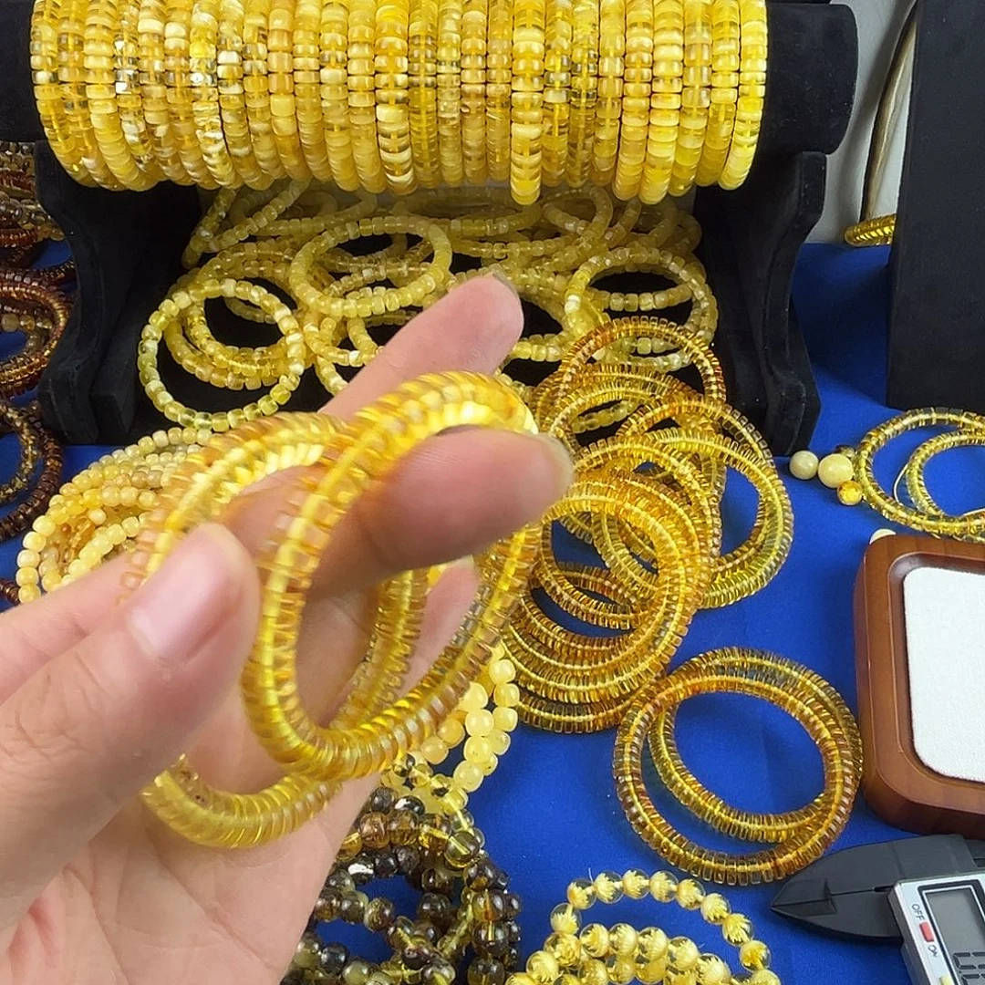 琥珀未镶嵌珠宝奇石