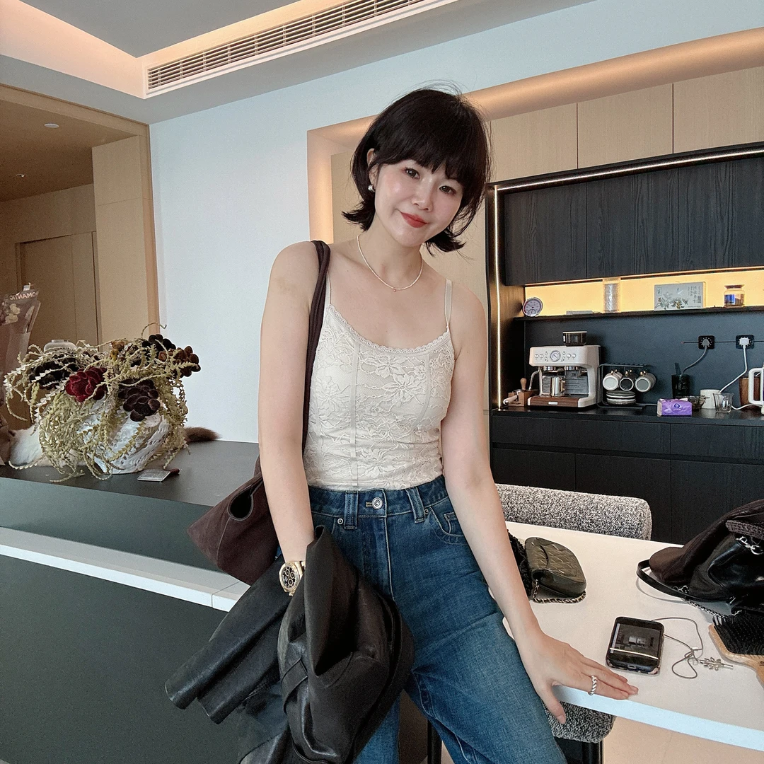 秋季蕾丝固定胸垫显瘦内搭外窗背心