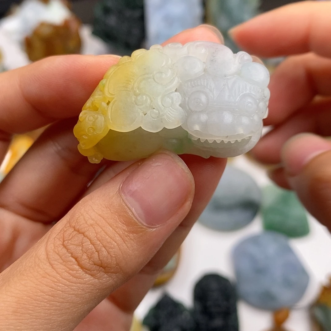 定制翡翠未镶嵌翡翠