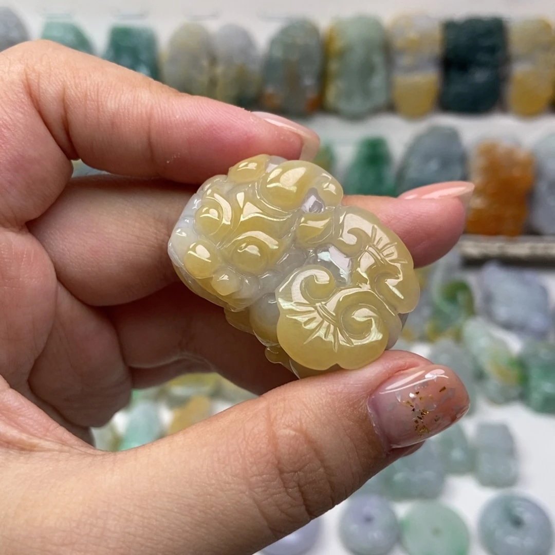 吊坠(赠链)未镶嵌翡翠