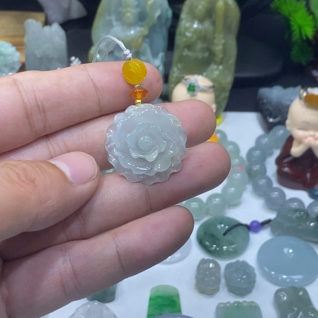 翡翠未镶嵌吊坠(不含链)玫瑰花