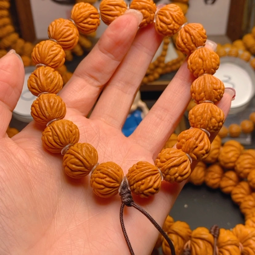 【闪购商品】桃核手串龙文桃核