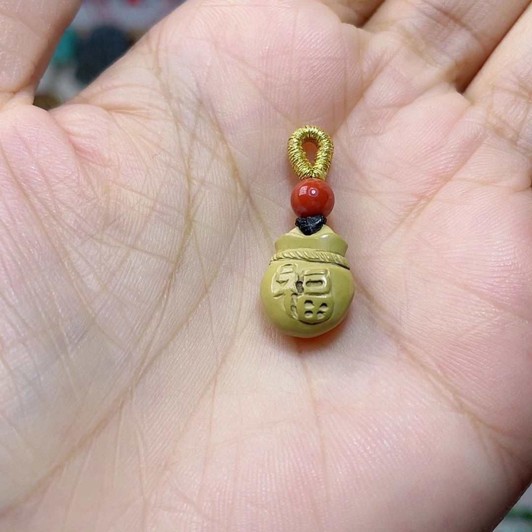 南红玛瑙未镶嵌配饰