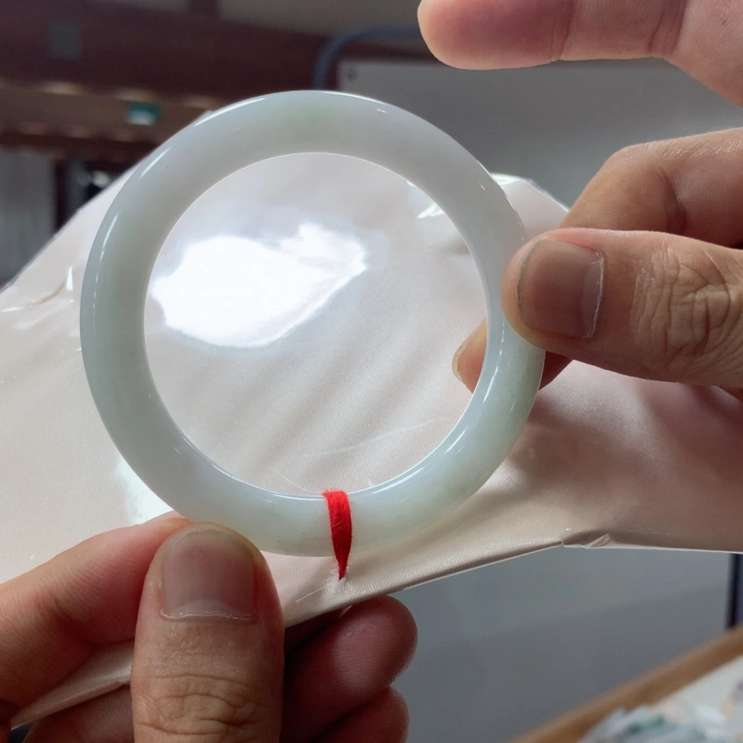 翡翠手镯未镶嵌买断