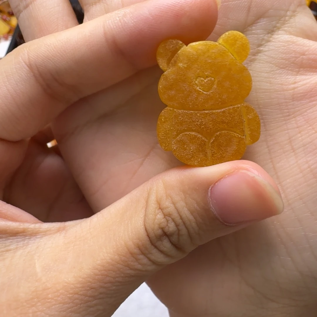 蜜蜡未镶嵌珠宝奇石