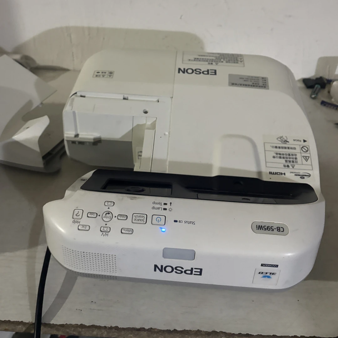 二手 爱普生595wi1280.800超短焦投影仪 运费自理