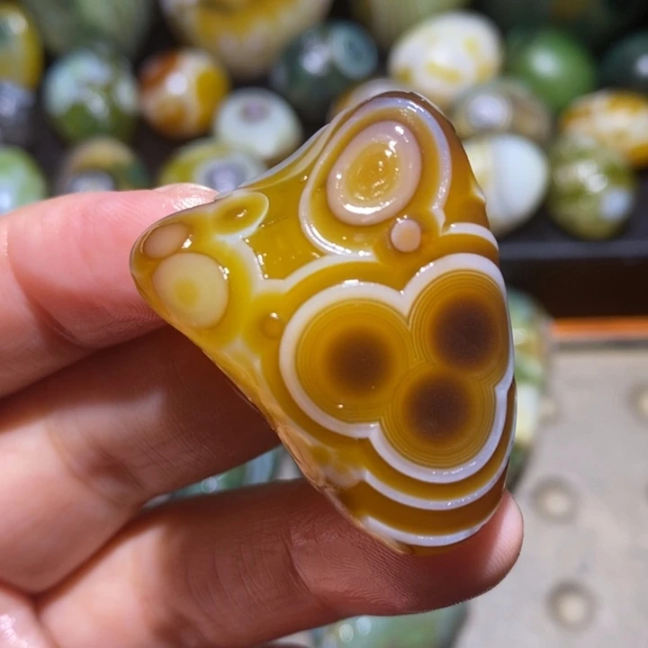 未镶嵌玛瑙/玉髓珠宝半成品9