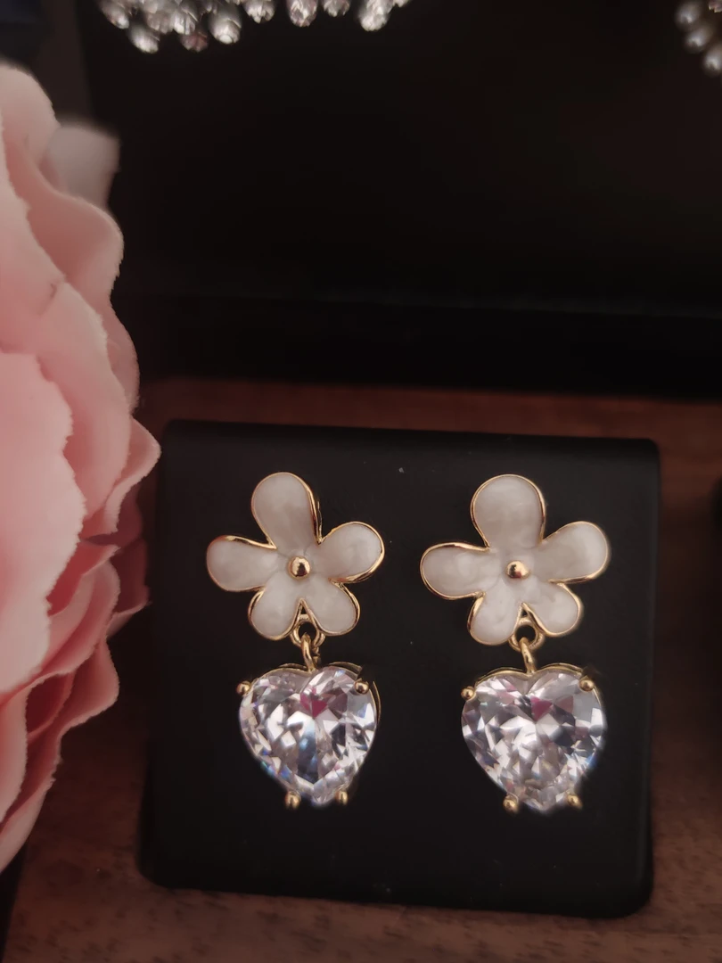 铜合金锆石耳饰 原创设计简约小众耳环精致甜美植物花卉温柔