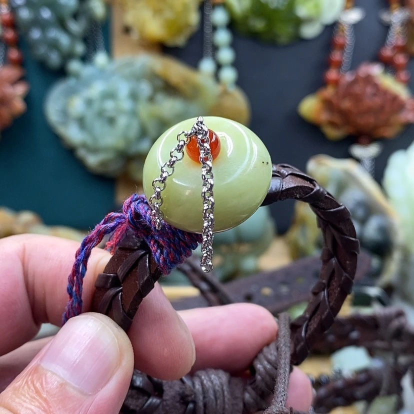 【闪购商品】未镶嵌岫玉手牌