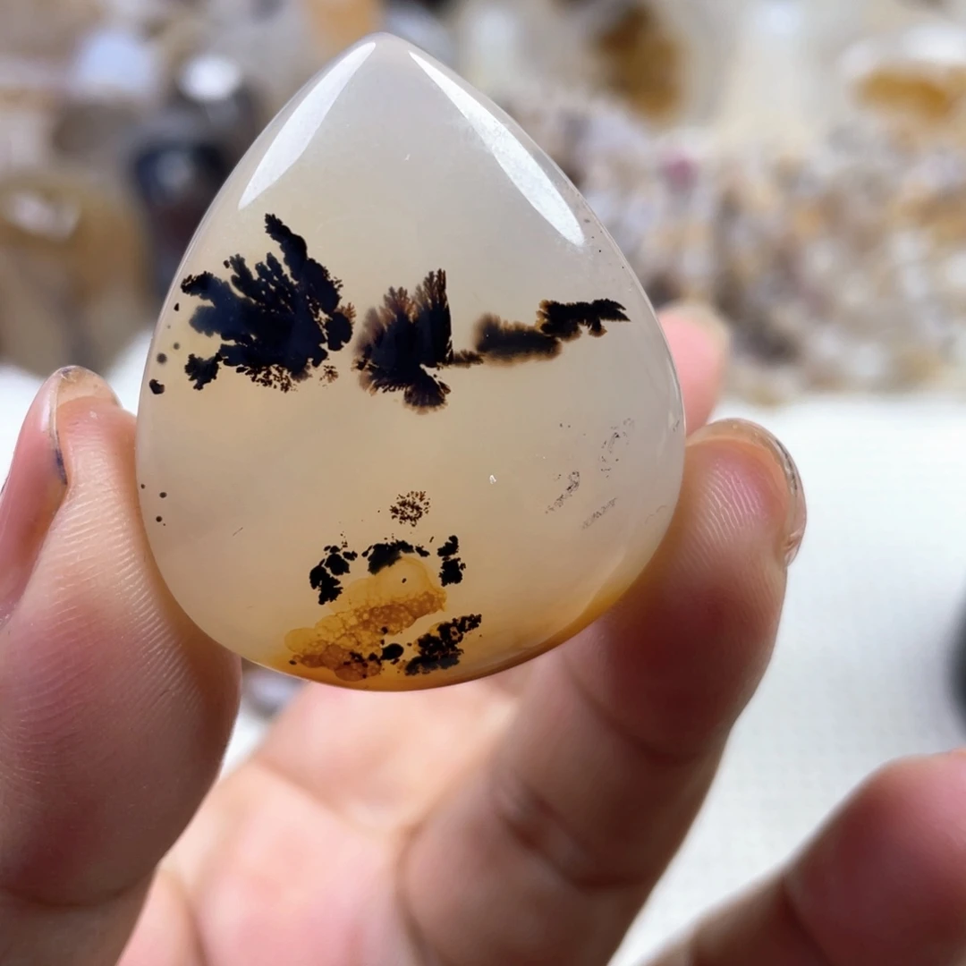 玛瑙/玉髓未镶嵌颈饰