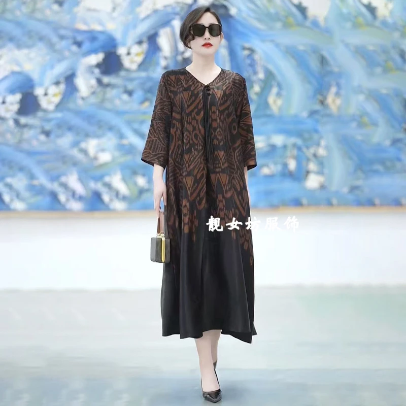 垂坠感中袖V领连衣裙阔太太宽松大码女装中长裙200斤胖MM时尚裙子