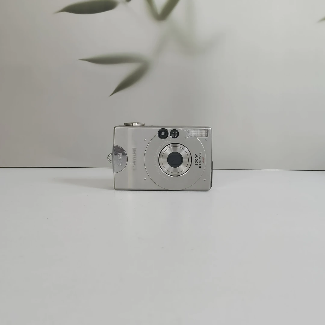 9新 Canon/佳能 ixusv ccd相机日版200万像素 胶片感复古拍照