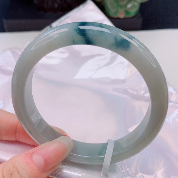 未镶嵌手镯翡翠58圈