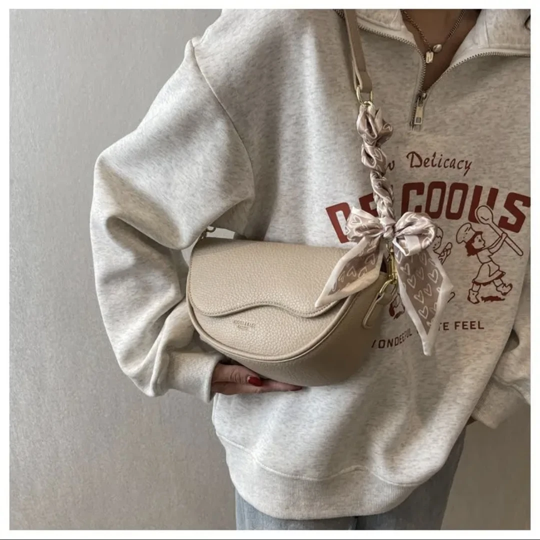 新款轻奢百搭高级感气质时尚斜挎女士包3300卡其