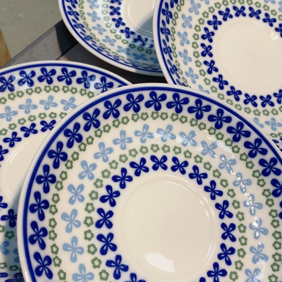 骄***️如图所示 观兰器物