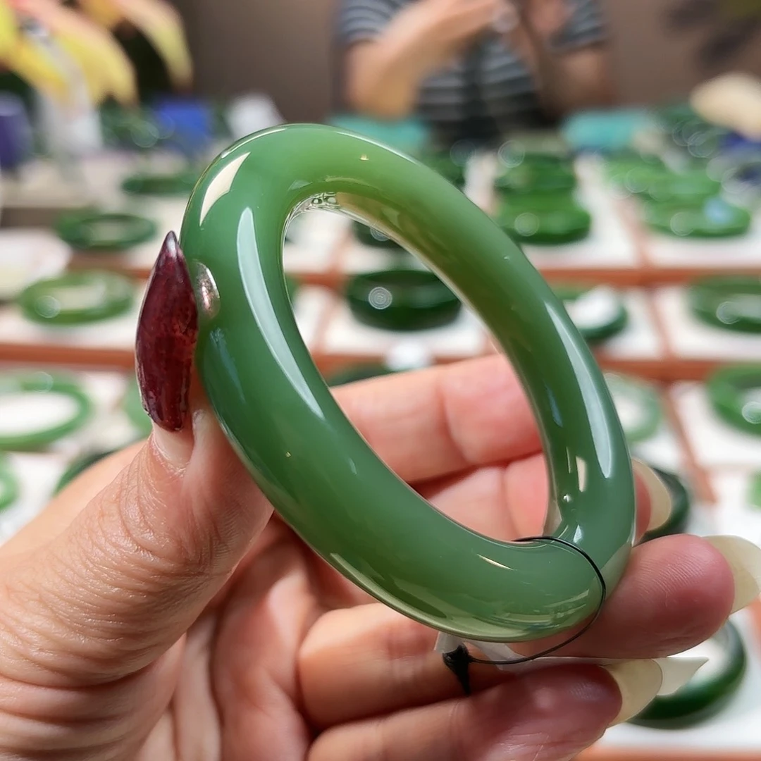 未镶嵌手镯和田玉（碧玉）花*雨